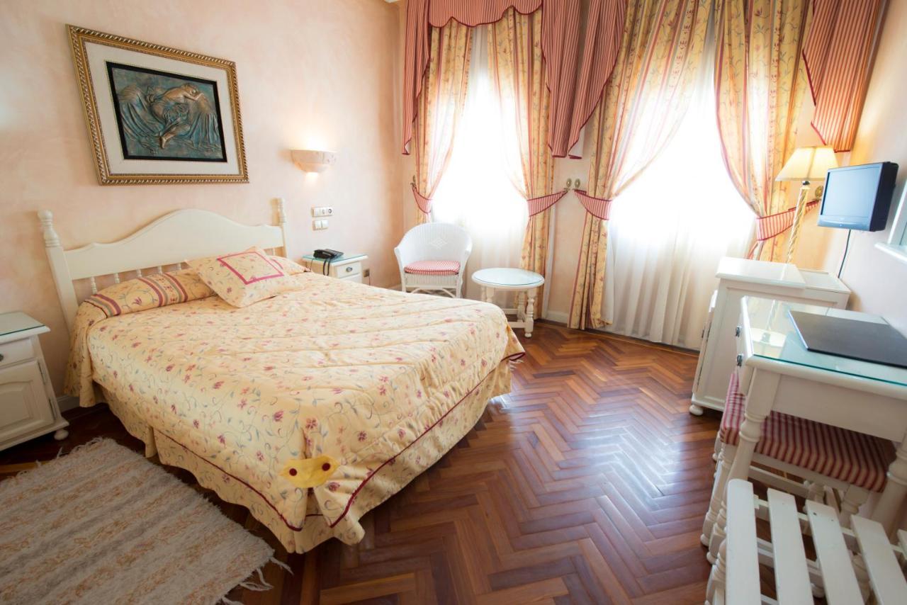 Los Arcos Dosbarrios Екстер'єр фото